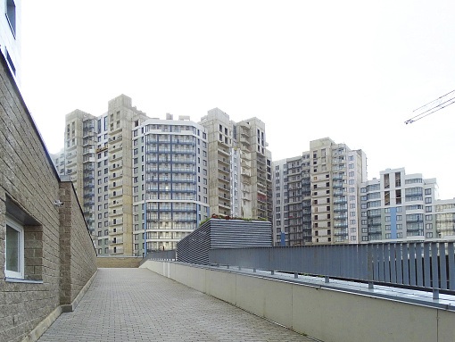 БФА Огни Залива, участок 242, вид со стороны 1 очереди