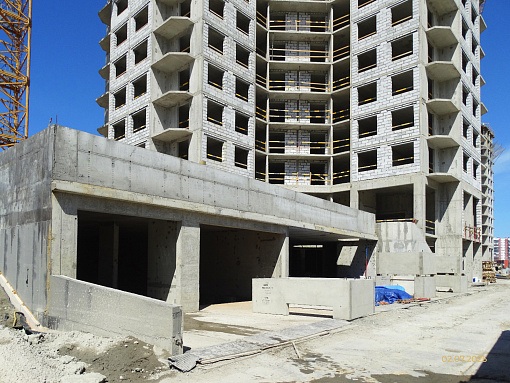 БФА Огни Залива, уч. 270, вьезд в паркинг