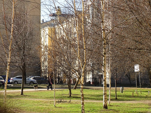 БФА, клубный дом Дуалист, Курский сквер