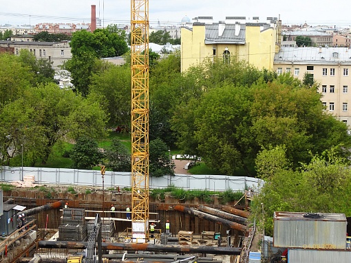 БФА Дуалист, Курский сквер БФА Дуалист, Курский сквер