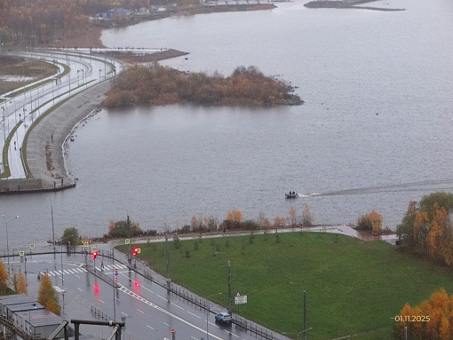 БФА Огни Залива, уч. 269, вид из окна в сторону канала