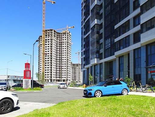 БФА Огни Залива, 4 очередь, вид со стороны канала