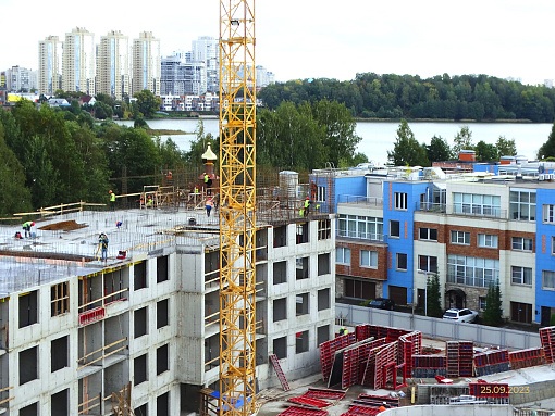 БФА В ОЗЕРКАХ, вид в сторону церкви