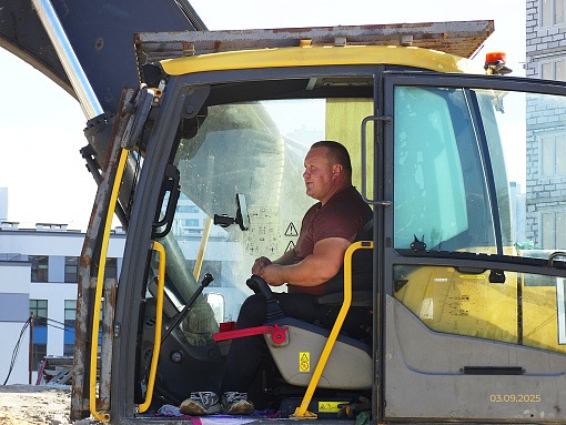 БФА Огни Залива, профессионал