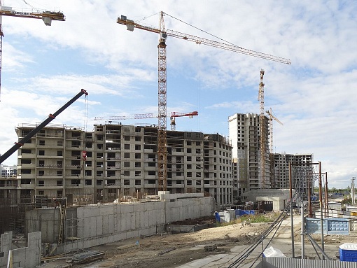 БФА Огни Залива, участок 241, вид со стороны 1 очереди