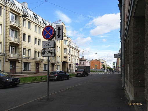 БФА Дуалист, вид по Воронежской ул. БФА Дуалист, вид по Воронежской ул.