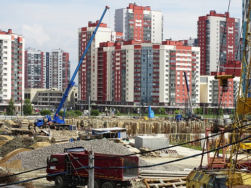 БФА Огни Залива, уч. 269, вид в сторону Ленинского пр.