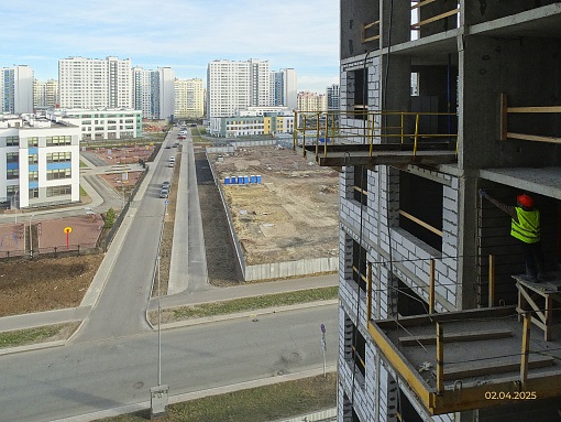 БФА Огни Залива, участок 270, вид в сторону 1 очереди с уровня 6 этажа