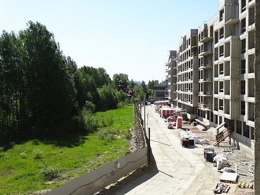 БФА В ОЗЕРКАХ, вид в сторону церкви