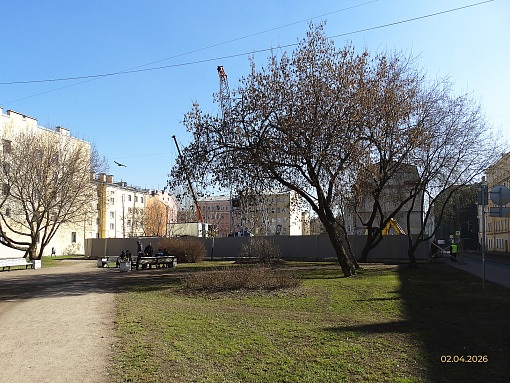 БФА, клубный дом Дуалист, вид со стороны Курского сквера