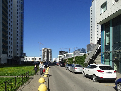 БФА Огни Залива, уч. 270, вид со стороны пр. Героев